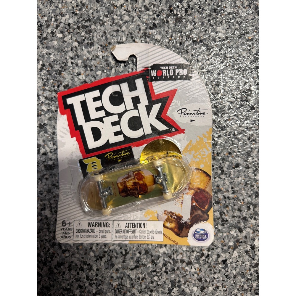 Tech Deck World Pro Edition Primitive Skateboarding Skull Fingerboard Gold New